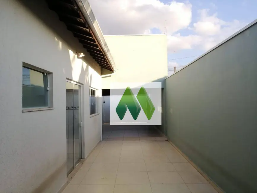 Casa com 3 quartos à venda, 308m2 em Jardim Flamboyant, Botucatu - SP - imagem 4 Foto 4 de Casa com 3 quartos à venda, 308m2 em Jardim Flamboyant, Botucatu - SP