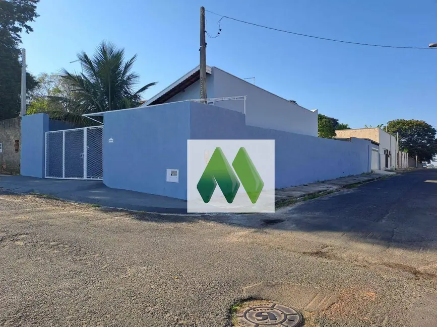 Casa com 2 quartos à venda, 300m2 em Jardim América (Rubião Junior), Botucatu - SP - imagem 3 Foto 3 de Casa com 2 quartos à venda, 300m2 em Jardim América (Rubião Junior), Botucatu - SP