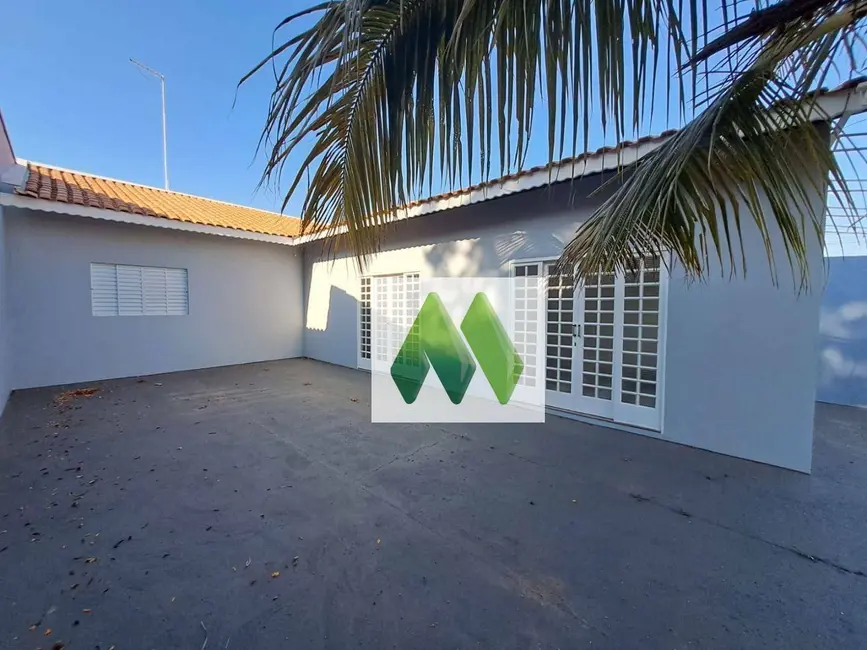 Casa com 2 quartos à venda, 300m2 em Jardim América (Rubião Junior), Botucatu - SP - imagem 9 Foto 9 de Casa com 2 quartos à venda, 300m2 em Jardim América (Rubião Junior), Botucatu - SP