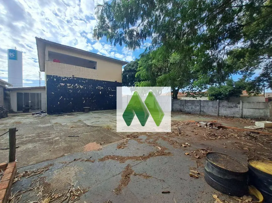 Foto 6 de Sobrado com 3 quartos à venda, 432m2 em Jardim Paraíso II, Botucatu - SP