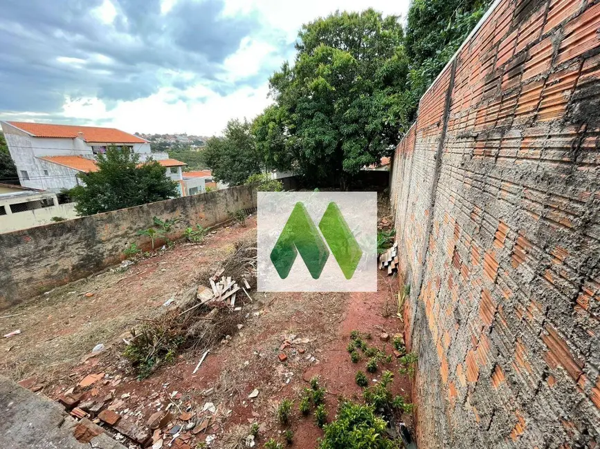 Foto 4 de Casa com 3 quartos à venda, 535m2 em Vila Maria, Botucatu - SP