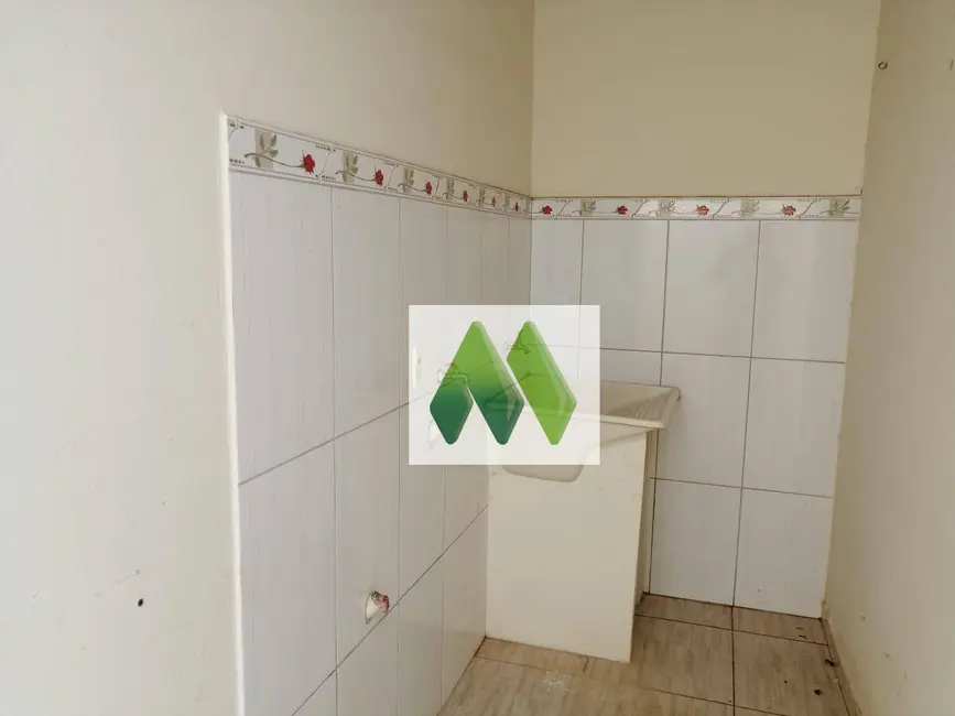 Foto 8 de Casa com 2 quartos à venda, 125m2 em Jardim Itamarati, Botucatu - SP