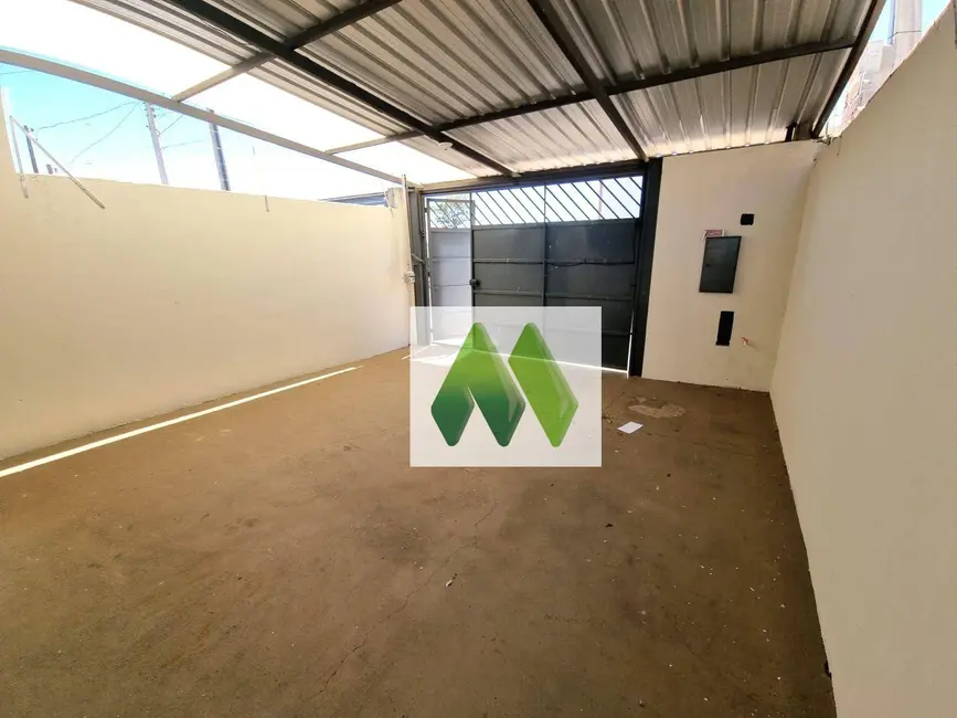 Foto 2 de Casa com 2 quartos à venda, 125m2 em Jardim Monte Mor, Botucatu - SP