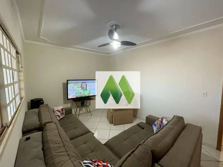 Sobrado com 3 quartos à venda em Jardim Paraíso II, Botucatu - SP - imagem 4 Foto 4 de Sobrado com 3 quartos à venda em Jardim Paraíso II, Botucatu - SP