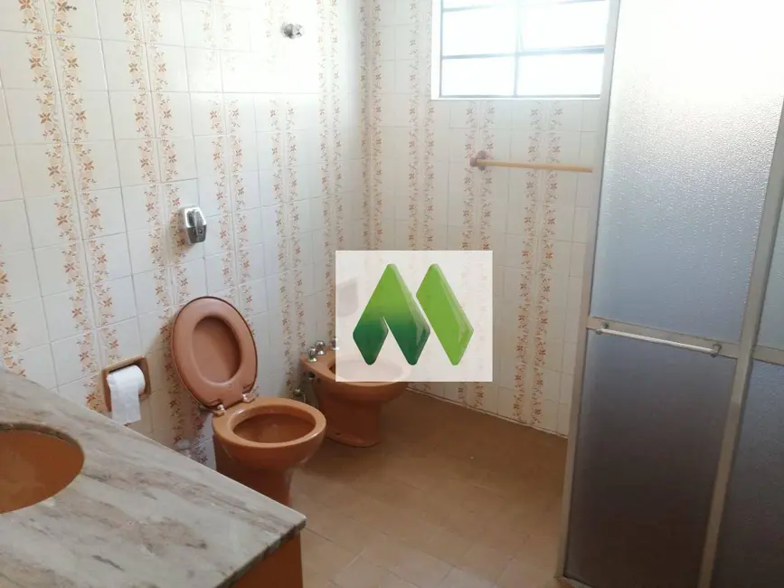 Casa com 3 quartos para alugar em Vila Nova Botucatu, Botucatu - SP - imagem 9 Foto 9 de Casa com 3 quartos para alugar em Vila Nova Botucatu, Botucatu - SP