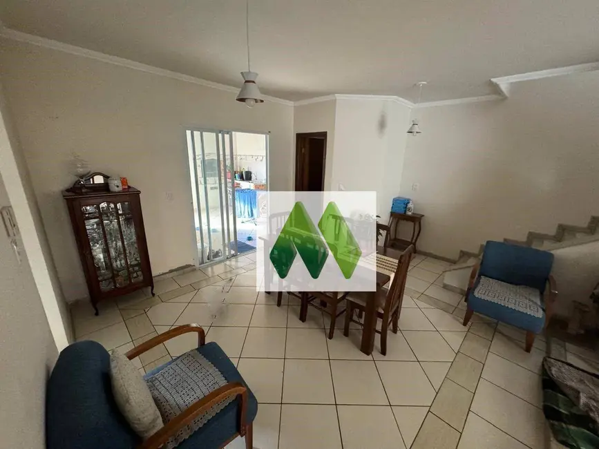 Foto 4 de Sobrado com 3 quartos à venda, 256m2 em Vila Santa Luzia, Botucatu - SP