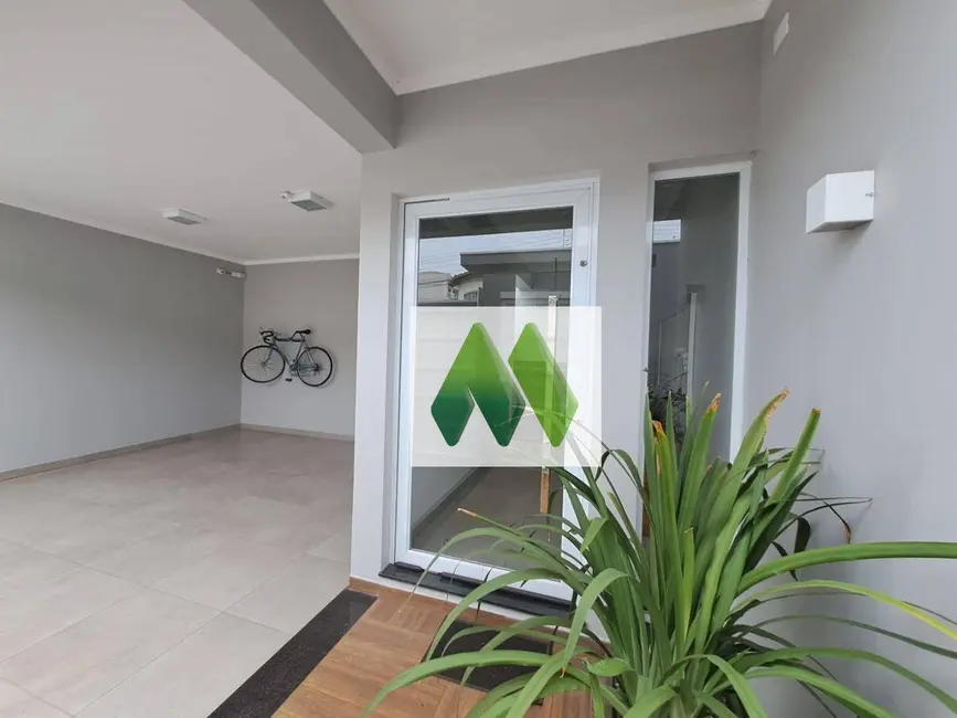 Casa com 2 quartos à venda, 250m2 em Altos do Paraíso, Botucatu - SP - imagem 3 Foto 3 de Casa com 2 quartos à venda, 250m2 em Altos do Paraíso, Botucatu - SP