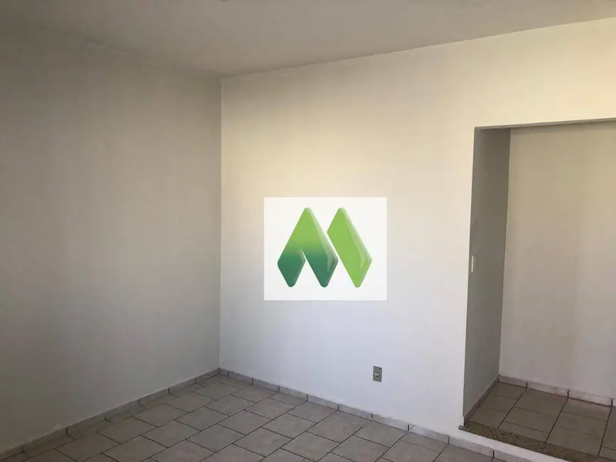 Foto 4 de Casa com 3 quartos à venda, 200m2 em Conjunto Habitacional Humberto Popolo, Botucatu - SP