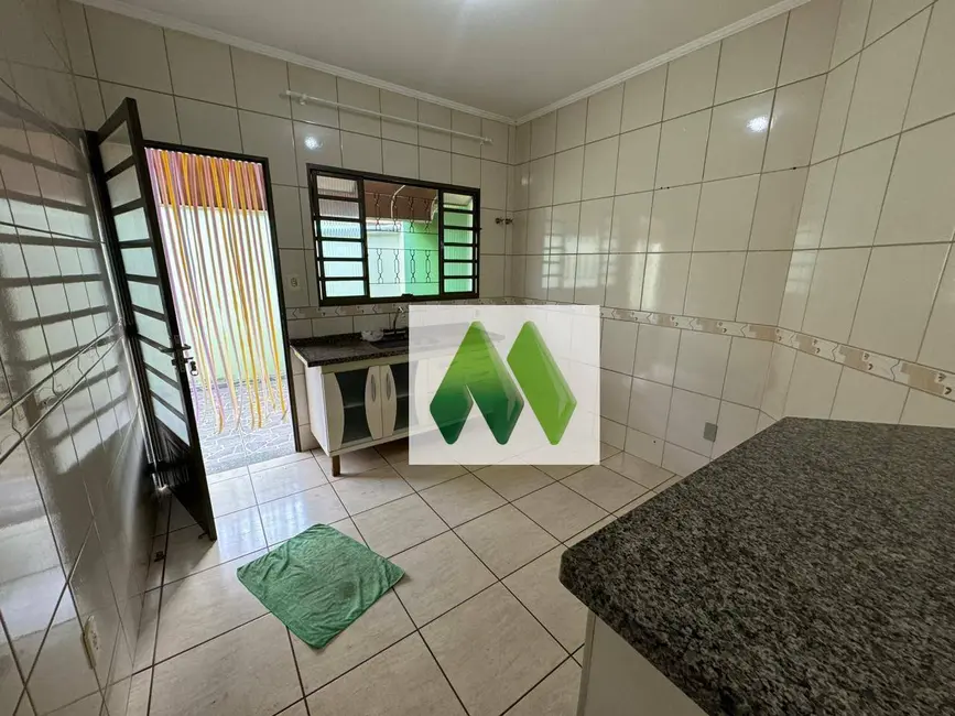 Foto 8 de Casa com 3 quartos à venda, 250m2 em Jardim Continental, Botucatu - SP