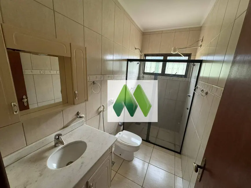 Foto 9 de Casa com 3 quartos à venda, 250m2 em Jardim Continental, Botucatu - SP
