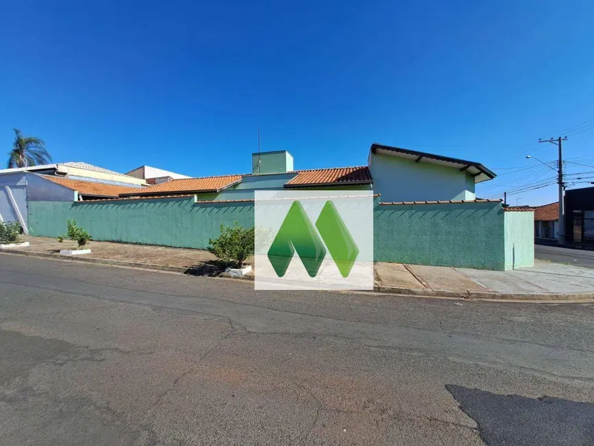 Foto 4 de Casa com 3 quartos à venda, 250m2 em Jardim Continental, Botucatu - SP