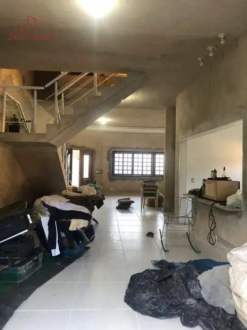 Foto 4 de Casa com 4 quartos à venda, 200m2 em Mongagua - SP
