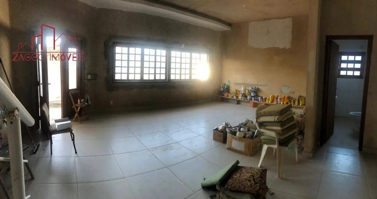 Foto 3 de Casa com 4 quartos à venda, 200m2 em Mongagua - SP