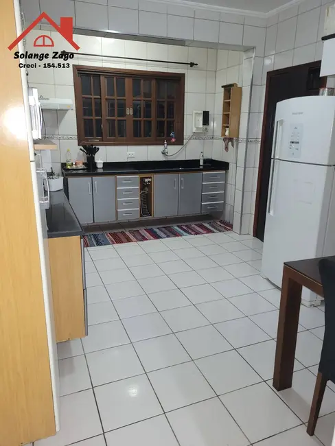 Foto 4 de Casa com 2 quartos à venda, 200m2 em Jardim Iracema, São Paulo - SP