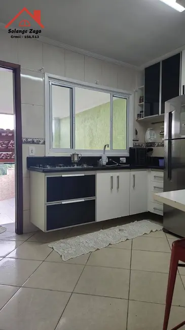 Foto 5 de Casa com 2 quartos à venda, 220m2 em Jardim Oliveiras, Taboao Da Serra - SP