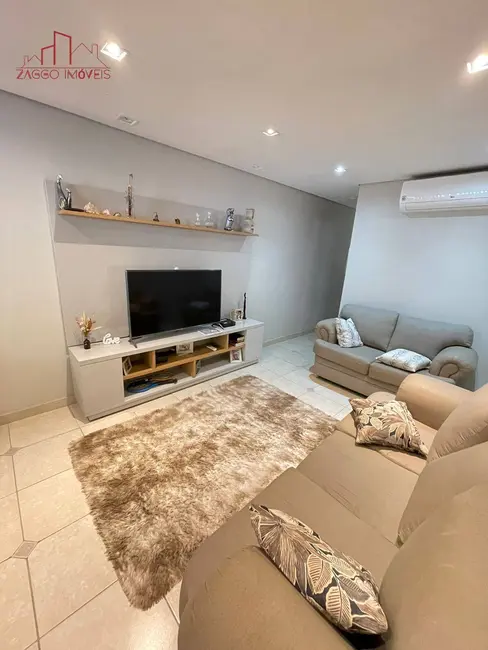 Foto 2 de Casa com 3 quartos à venda, 162m2 em Jardim Ana Maria, São Paulo - SP