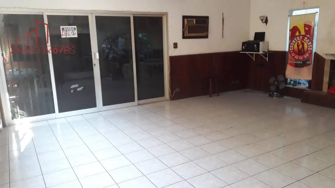 Foto 3 de Sobrado com 5 quartos à venda, 239m2 em Parque Regina, São Paulo - SP