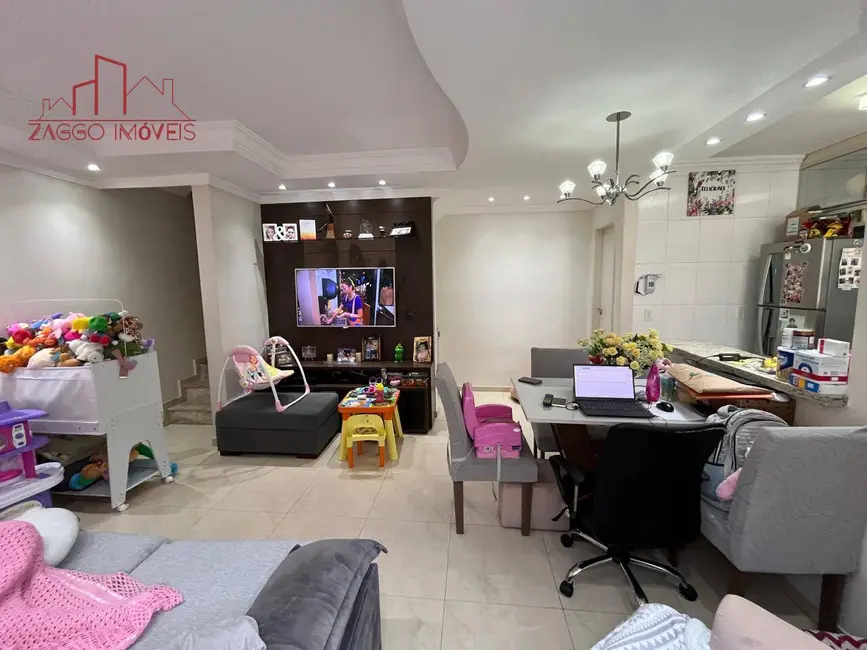 Foto 2 de Casa com 2 quartos à venda, 85m2 em Jardim Maria Duarte, São Paulo - SP