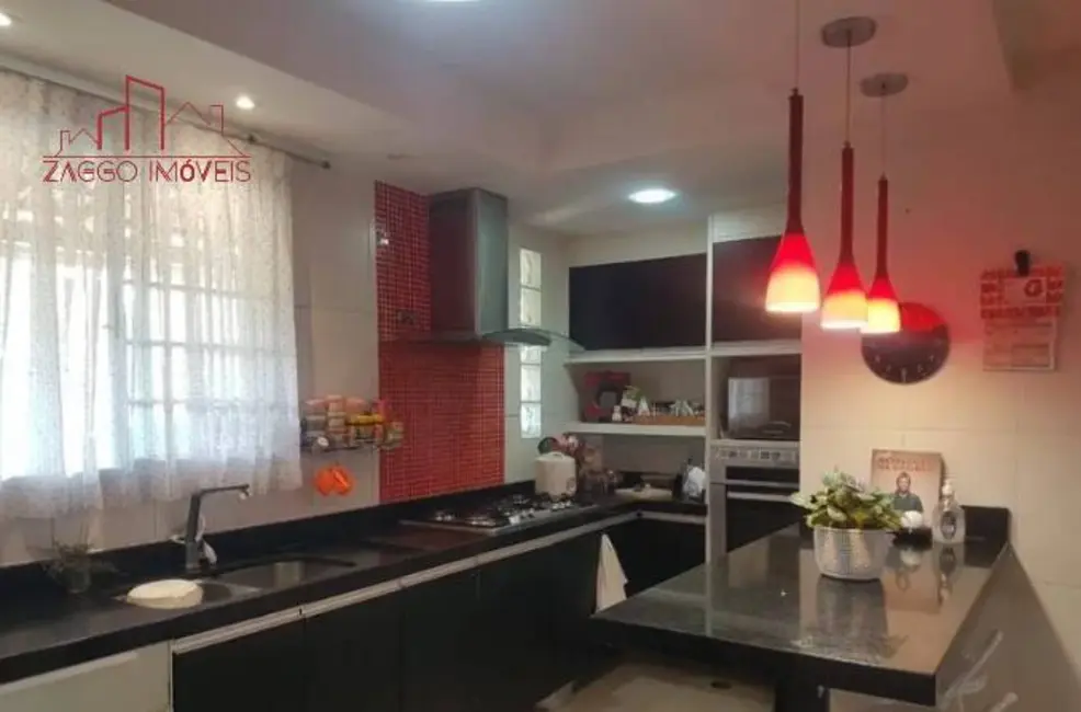 Foto 9 de Casa com 4 quartos à venda, 308m2 em Jardim Iracema, São Paulo - SP