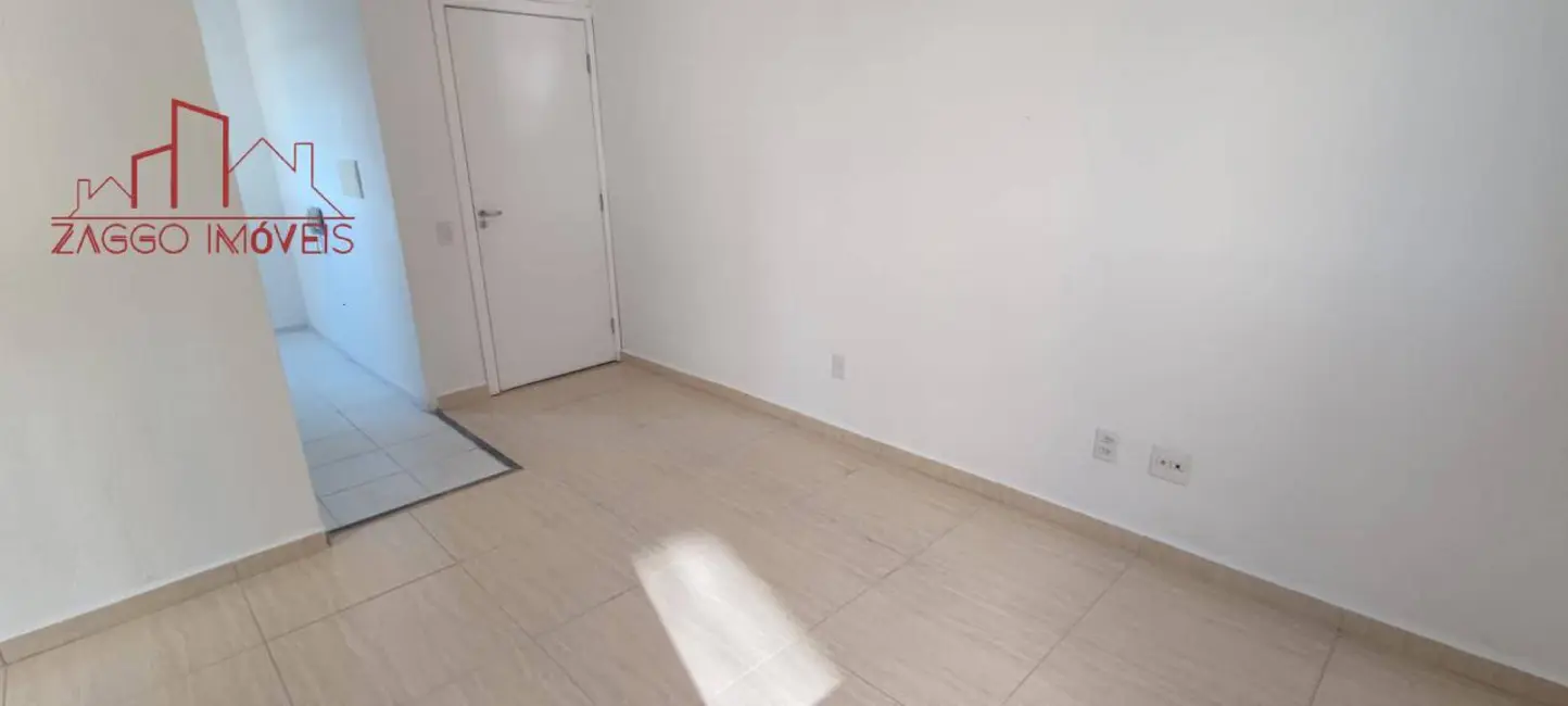 Foto 3 de Apartamento com 2 quartos à venda e para alugar, 38m2 em Jardim do Lago, São Paulo - SP