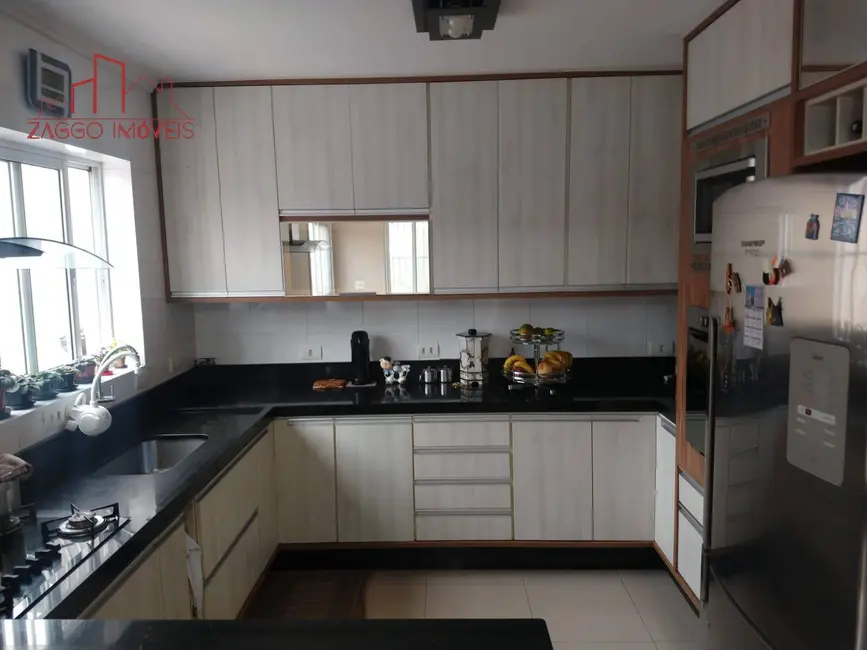 Foto 6 de Casa com 4 quartos à venda, 157m2 em Jardim Internacional, São Paulo - SP