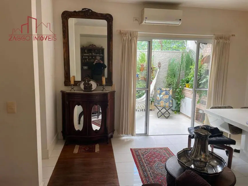 Foto 3 de Casa de Condomínio com 3 quartos à venda, 142m2 em Jardim Monte Kemel, São Paulo - SP