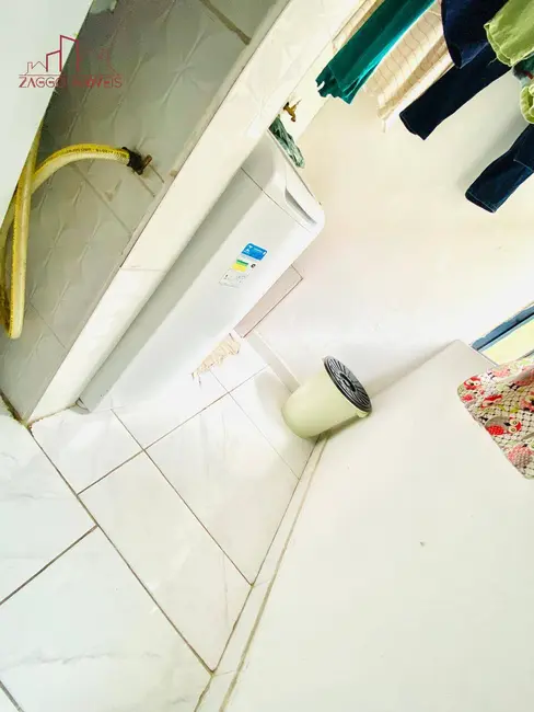 Foto 4 de Apartamento com 2 quartos à venda, 50m2 em Jardim Valo Verde, Embu Das Artes - SP