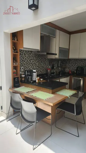 Foto 7 de Casa de Condomínio com 3 quartos à venda, 145m2 em Jardim Monte Kemel, São Paulo - SP