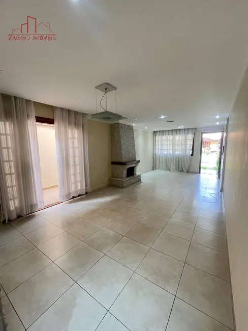 Foto 2 de Casa de Condomínio com 3 quartos à venda, 160m2 em Chácara Nossa Senhora do Bom Conselho, São Paulo - SP