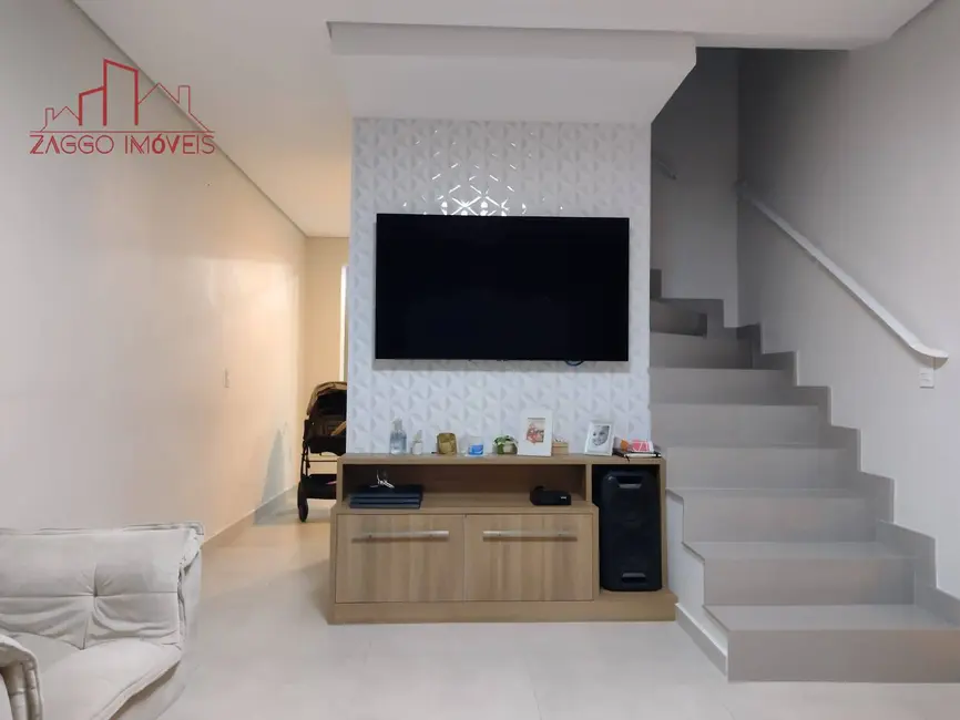 Foto 2 de Casa de Condomínio com 2 quartos à venda, 210m2 em Capão Redondo, São Paulo - SP