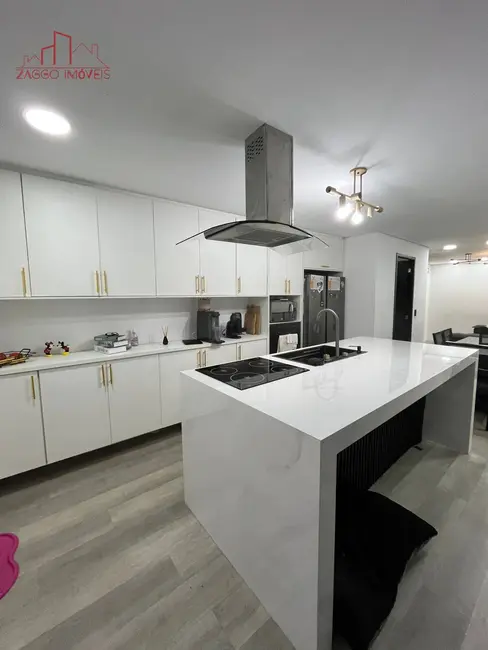 Foto 7 de Casa com 4 quartos à venda, 252m2 em Vila Prel, São Paulo - SP