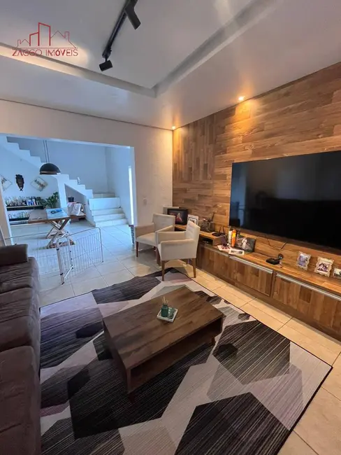 Foto 1 de Casa com 6 quartos à venda, 351m2 em Jardim São Francisco(Zona Sul), São Paulo - SP