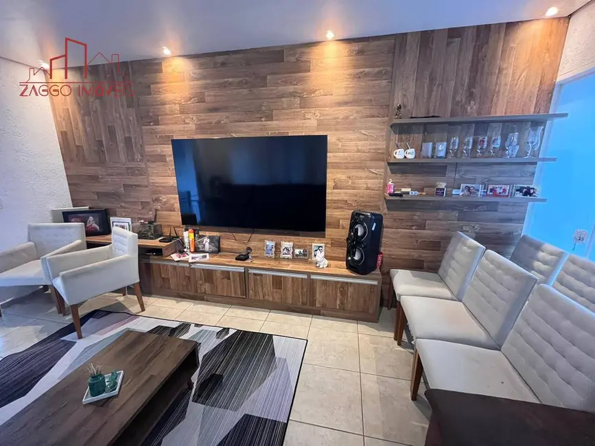 Foto 2 de Casa com 6 quartos à venda, 351m2 em Jardim São Francisco(Zona Sul), São Paulo - SP