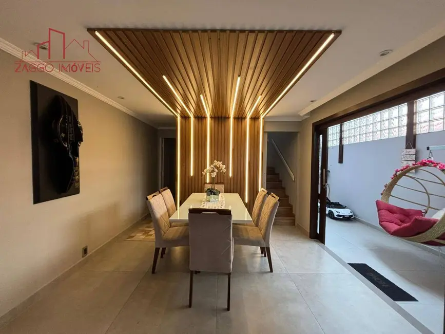 Foto 2 de Casa de Condomínio com 3 quartos à venda, 160m2 em Jardim Santa Efigênia, São Paulo - SP