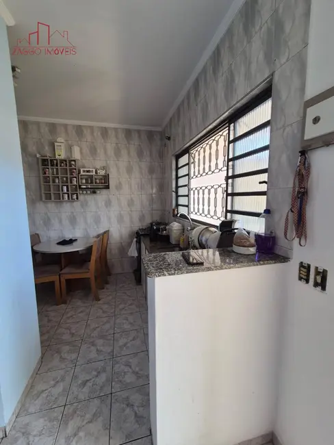 Casa com 5 quartos à venda, 250m2 em Jardim Comercial, São Paulo - SP - imagem 3 Foto 3 de Casa com 5 quartos à venda, 250m2 em Jardim Comercial, São Paulo - SP