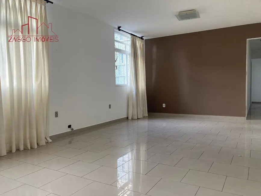Foto 4 de Apartamento com 3 quartos para alugar, 140m2 em Cerqueira César, São Paulo - SP