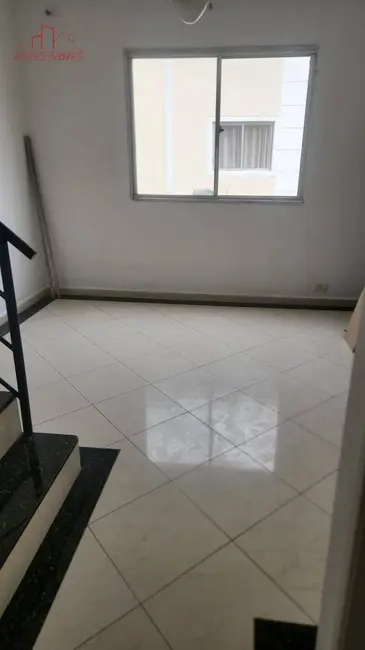 Foto 2 de Casa com 2 quartos para alugar, 65m2 em Parque Munhoz, São Paulo - SP