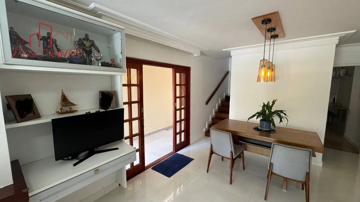 Foto 3 de Casa de Condomínio com 3 quartos à venda, 160m2 em Jardim Santa Efigênia, São Paulo - SP