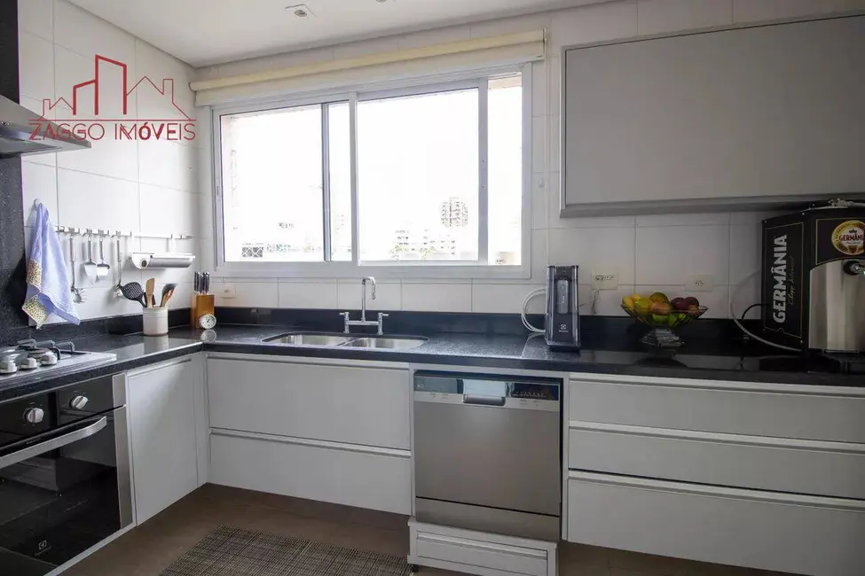 Apartamento com 3 quartos à venda, 141m2 em Vila Suzana, São Paulo - SP - imagem 8 Foto 8 de Apartamento com 3 quartos à venda, 141m2 em Vila Suzana, São Paulo - SP