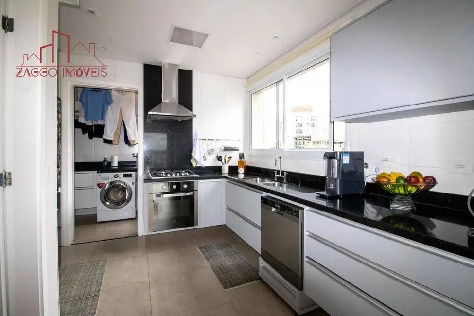 Apartamento com 3 quartos à venda, 141m2 em Vila Suzana, São Paulo - SP - imagem 6 Foto 6 de Apartamento com 3 quartos à venda, 141m2 em Vila Suzana, São Paulo - SP