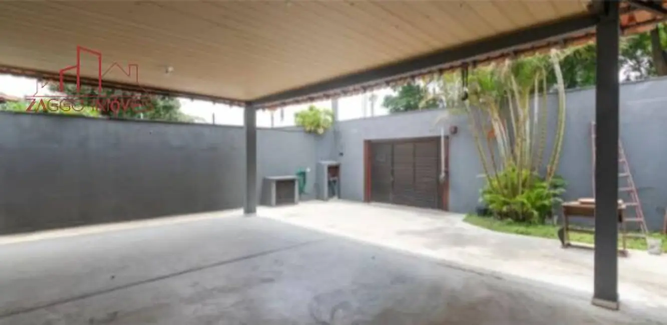 Foto 1 de Casa com 3 quartos à venda, 300m2 em Parque Maria Helena, São Paulo - SP
