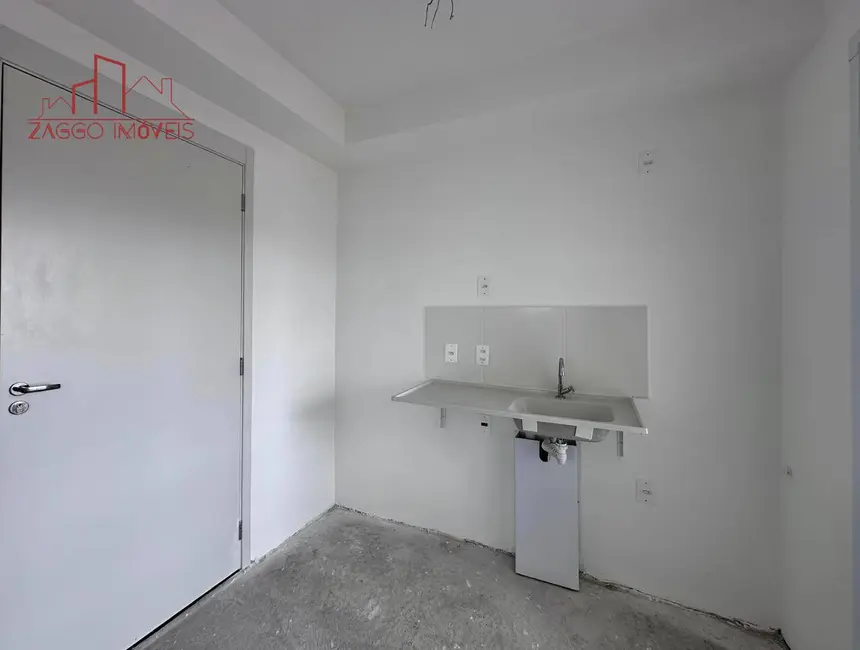 Foto 5 de Apartamento com 2 quartos à venda, 30m2 em Jardim Aeroporto, São Paulo - SP