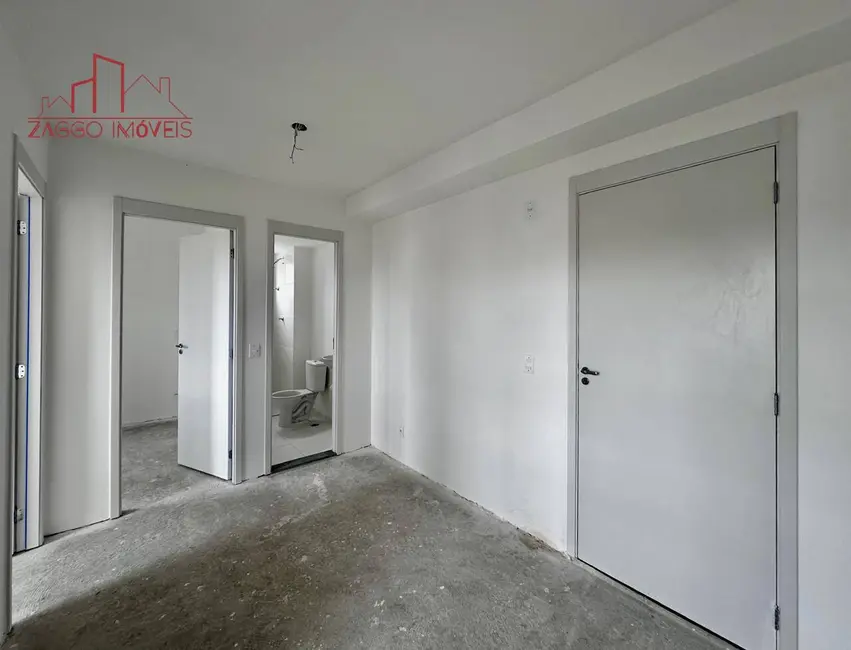Foto 2 de Apartamento com 2 quartos à venda, 30m2 em Jardim Aeroporto, São Paulo - SP