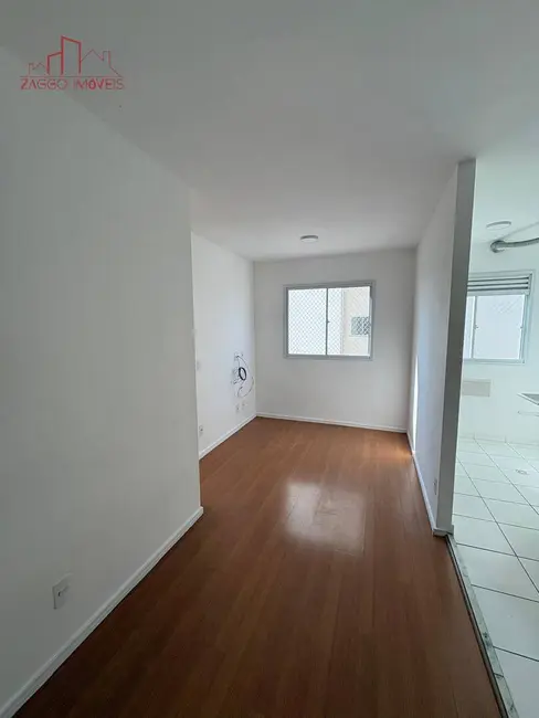 Foto 2 de Apartamento com 2 quartos para alugar, 41m2 em Parque Arariba, São Paulo - SP