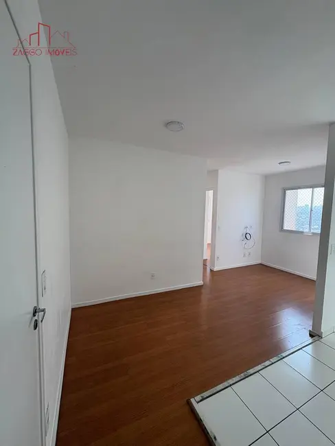 Foto 3 de Apartamento com 2 quartos para alugar, 41m2 em Parque Arariba, São Paulo - SP