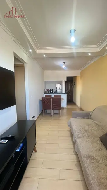 Foto 2 de Apartamento com 2 quartos para alugar, 52m2 em Jardim Amália, São Paulo - SP