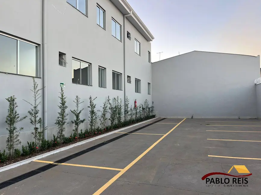 Foto 3 de Loft / Flat com 1 quarto para alugar em Monte Carmelo - MG