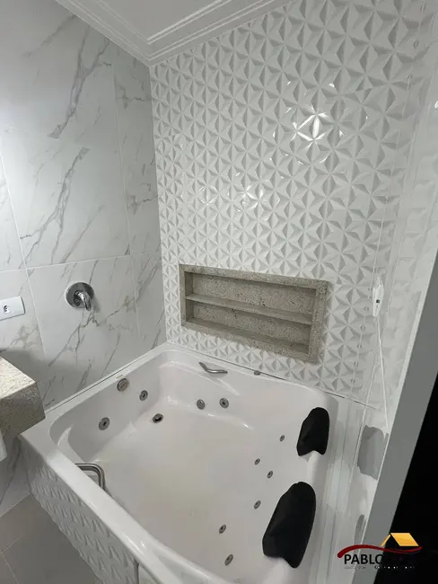 Casa com 3 quartos à venda, 360m2 em Monte Carmelo - MG - imagem 4 Foto 4 de Casa com 3 quartos à venda, 360m2 em Monte Carmelo - MG