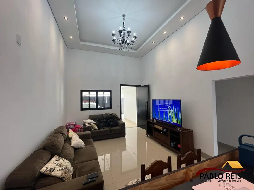 Casa com 3 quartos à venda, 288m2 em Monte Carmelo - MG - imagem 5 Foto 5 de Casa com 3 quartos à venda, 288m2 em Monte Carmelo - MG