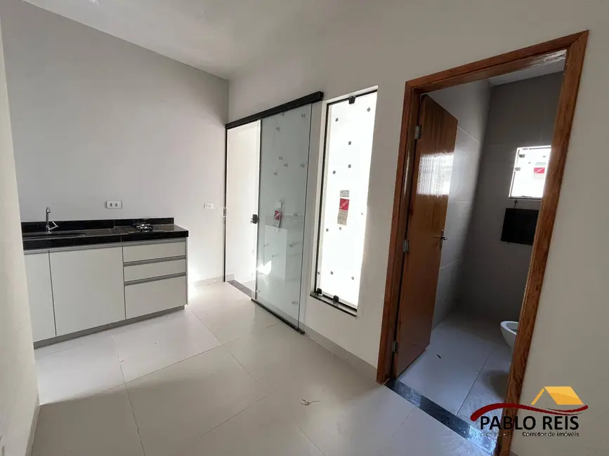 Foto 2 de Apartamento com 1 quarto para alugar em Monte Carmelo - MG